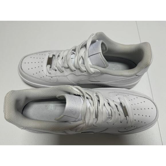 Nike Air Force 1 Low Triple White Classic AF1- Fast Shipping - Picture 8 of 14